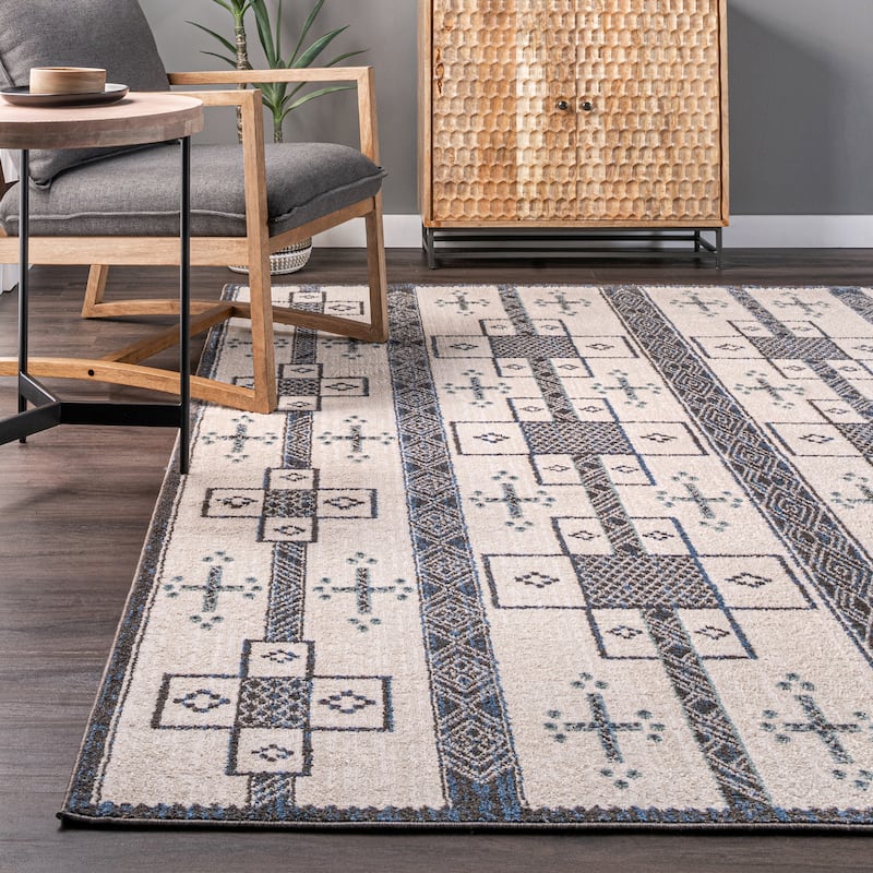 Nuloom Erika Transitional Tribal Area Rug
