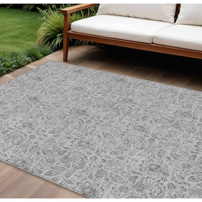 HomeRoots Floral Transitional Rectangle Outdoor Rug