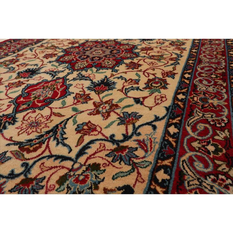 3'5''x5'4" Beige Espahan Hand Knotted Wool Rug Classic Medallion Pattern - 3' 5'' x 5' 4''