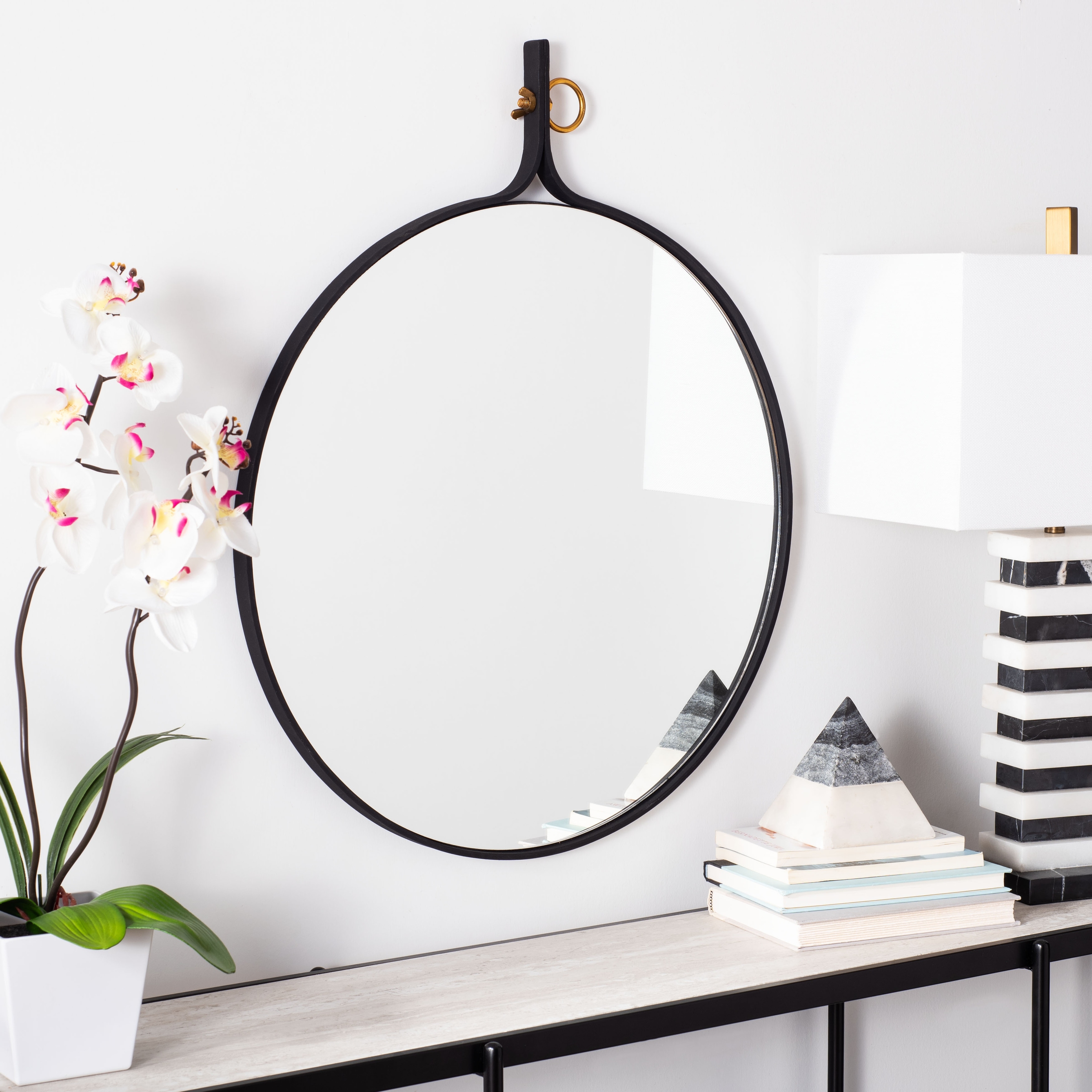 SAFAVIEH Vukosava 24-inch Black Round Mirror - 24" W x 1.3" L x 29.5" H - 24Wx1Dx30H