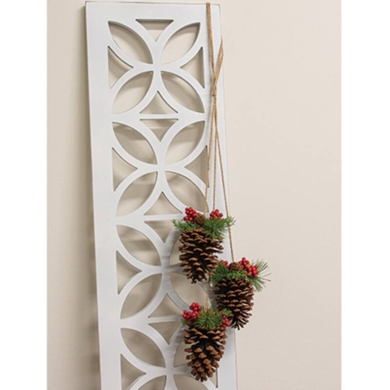 Woodland Pine Mix & Red Berries Pinecone Trio Hanger