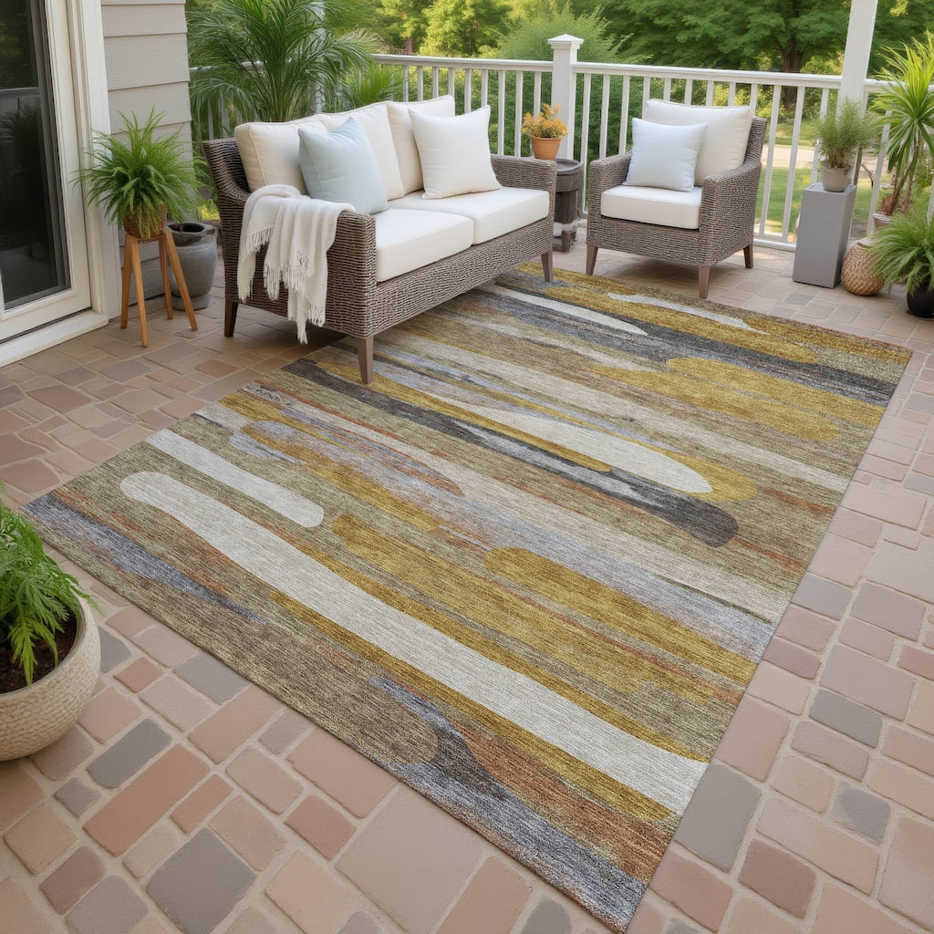 Machine Washable Indoor/ Outdoor Casual Merriam Chantille Rug