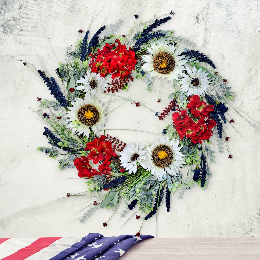 Patriotic Sunflower & Geranium Wreath 24"