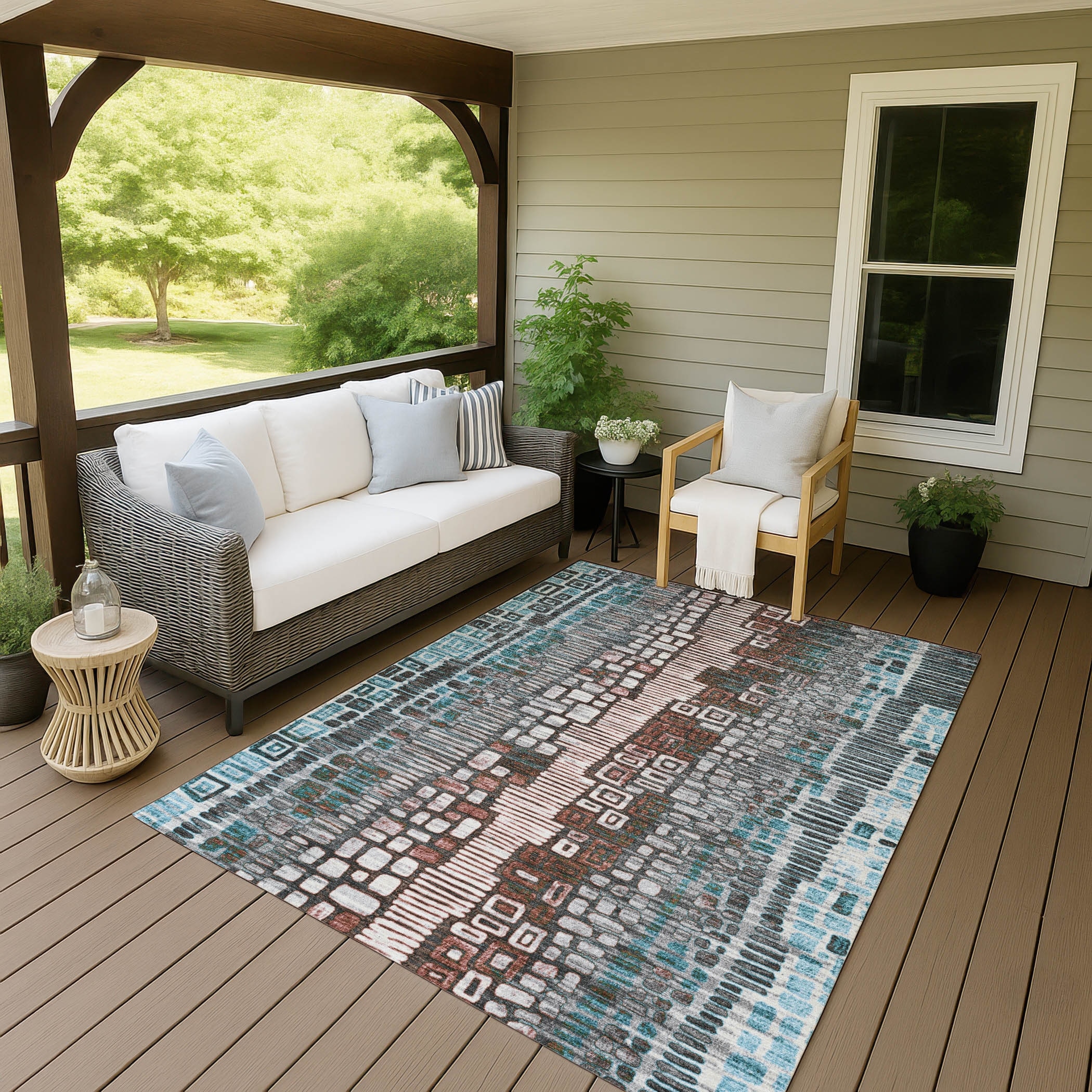 Machine Washable Indoor/ Outdoor Geo Mosaic Chantille Rug