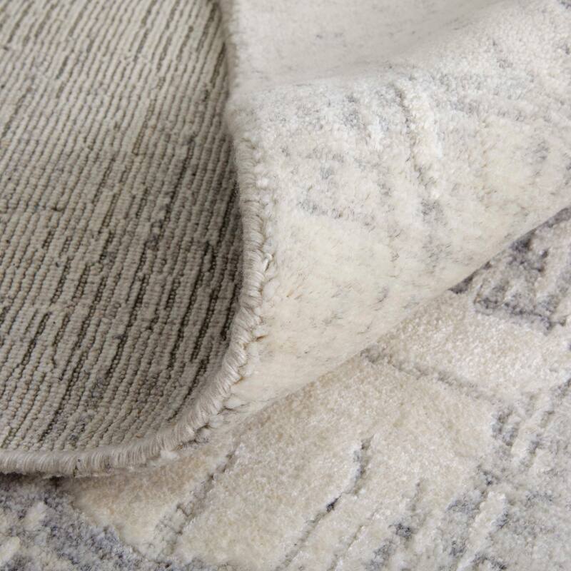 Kinton Abstract Modern Area Rug