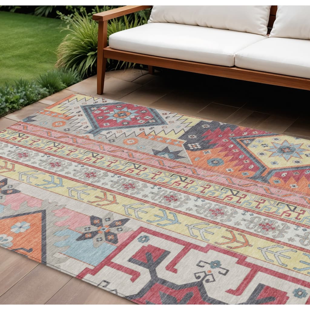HomeRoots Aztec Transitional Rectangle Outdoor Rug