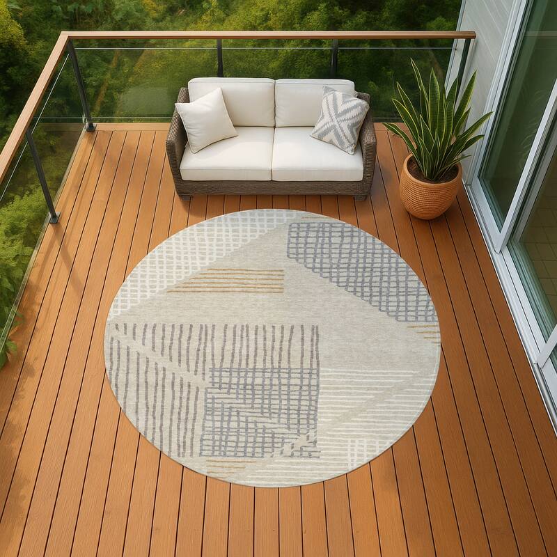 Machine Washable Indoor/ Outdoor Casual Contemporary Chantille Rug - Beige - 8' x 8'