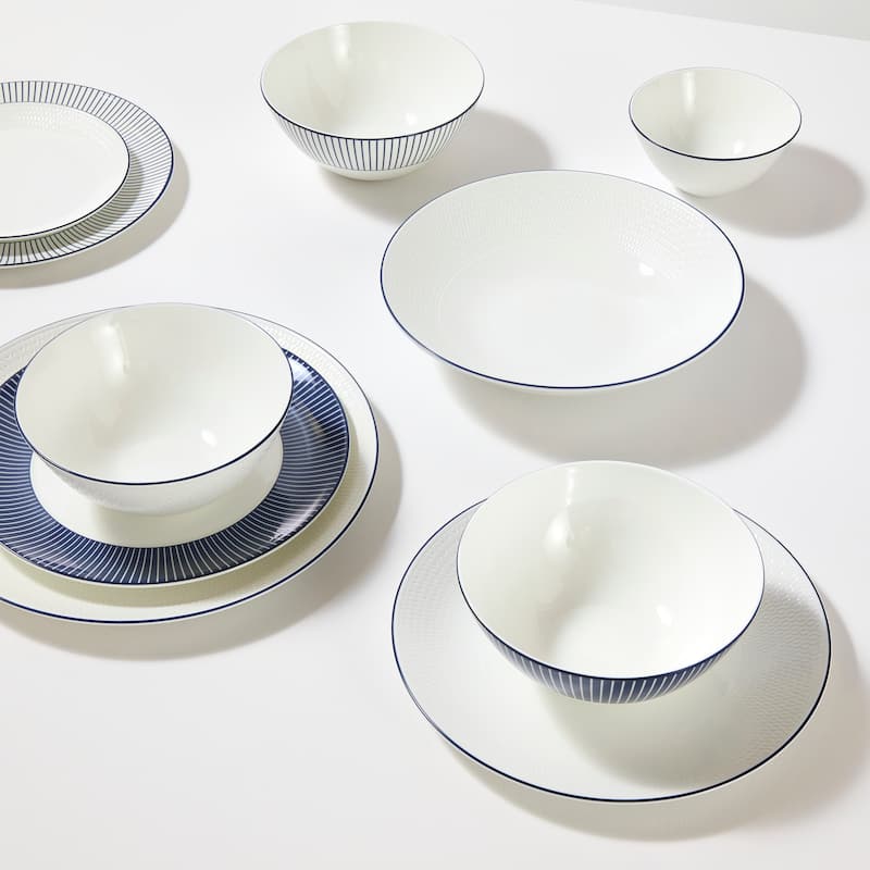 Wedgwood Gio Blue Plate 9.3in, Pinstripe Blue