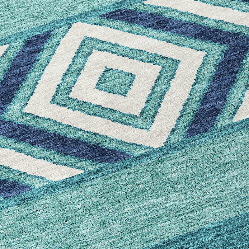 Machine Washable Indoor/ Outdoor Global Boho Chantille Rug