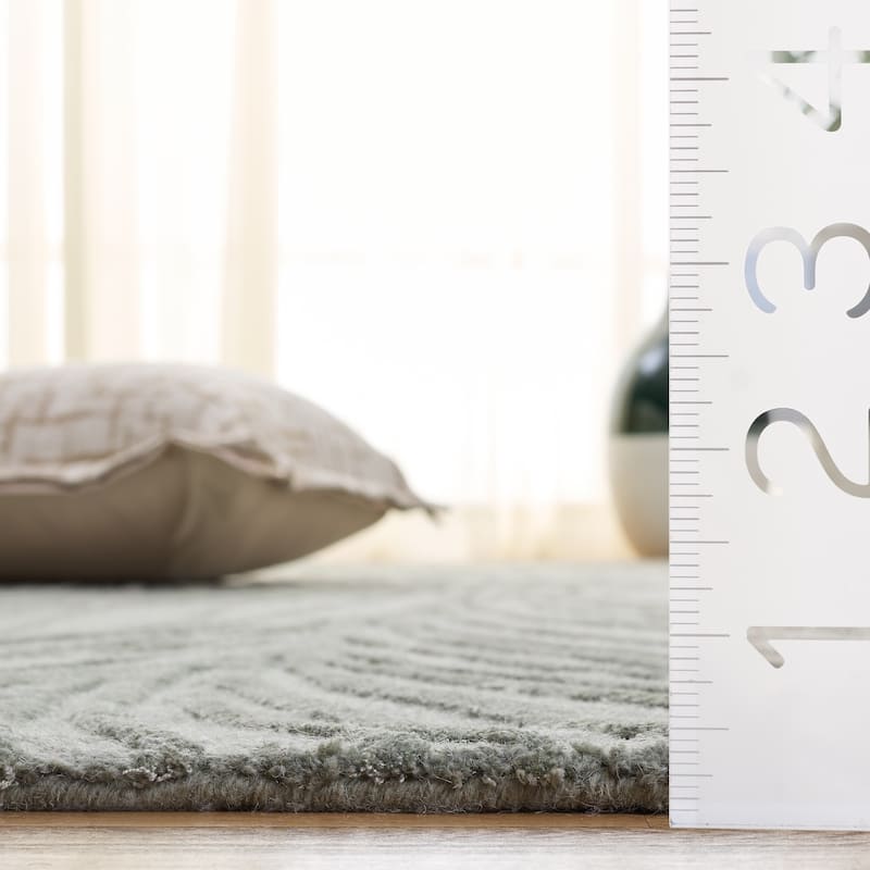 SAFAVIEH Handmade Glamour Fortunata Contemporary Wool Rug