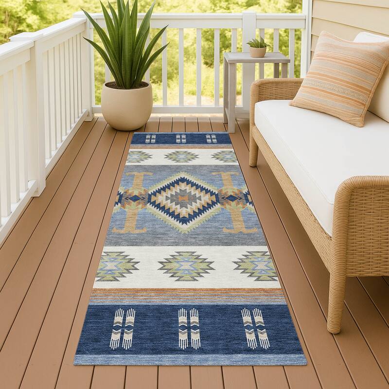 Machine Washable Indoor/ Outdoor Global Chennai Chantille Rug - Navy - 2'3" x 7'6"