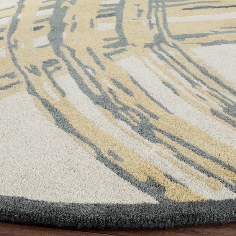 Martha Stewart by SAFAVIEH Krystelle Wool Rug