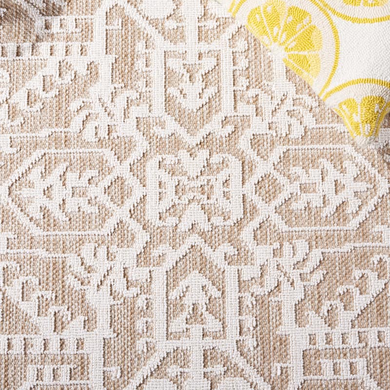 SAFAVIEH Global Orianne Indoor/ Outdoor Rug