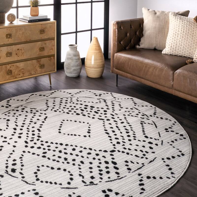 Nuloom Mila Moroccan Diamond Trellis Area Rug - 6' Round - Black - Round