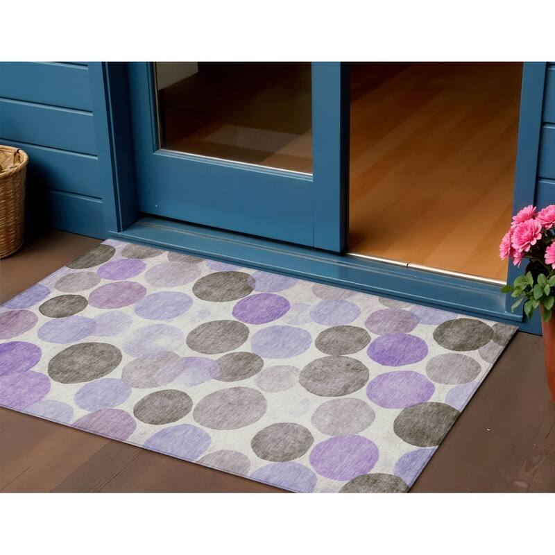 HomeRoots Geometric Transitional Rectangle Outdoor Rug - 3' x 5'