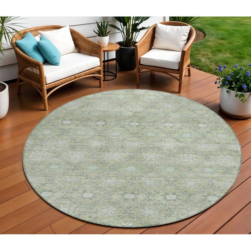 HomeRoots Floral Transitional Rectangle Outdoor Rug - 8' Round