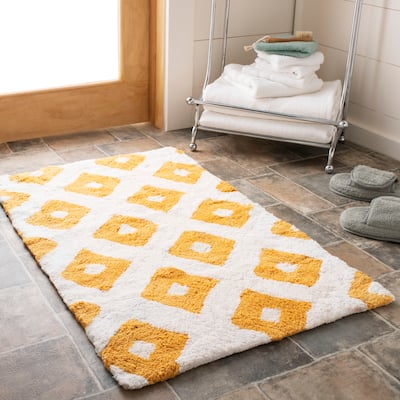 SAFAVIEH Handmade Þoranna Plush Master Bath Cotton Rug (Set of 2) - 1'9" x 2'10"