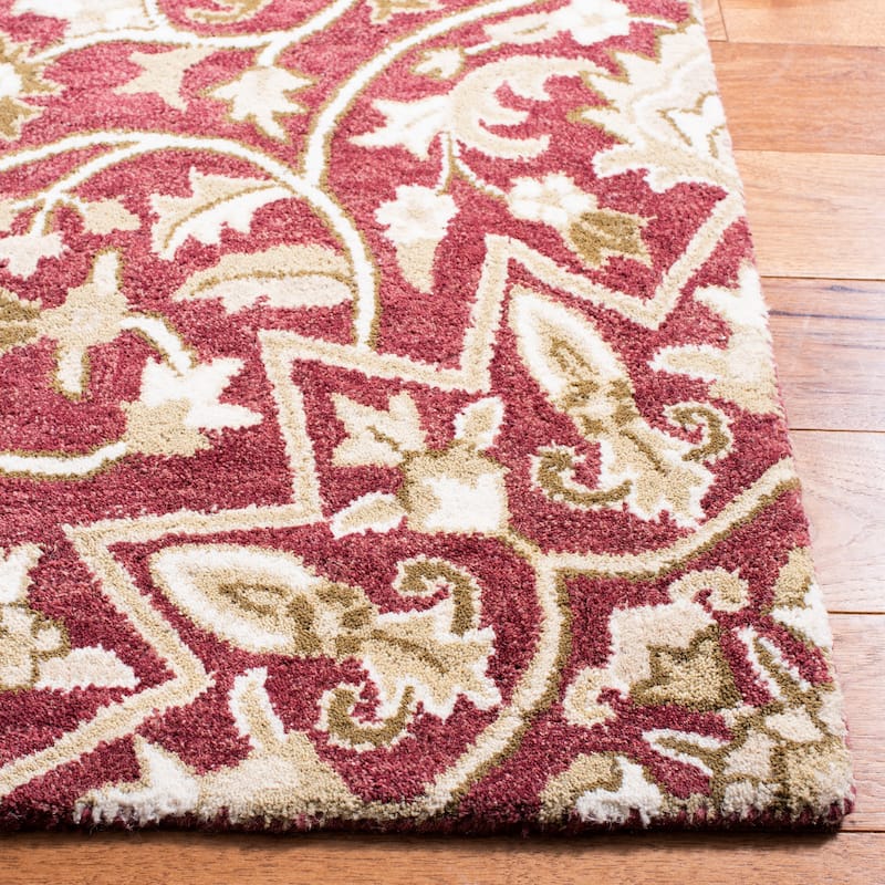 SAFAVIEH Handmade Bella Zaharinka Modern Floral Wool Rug
