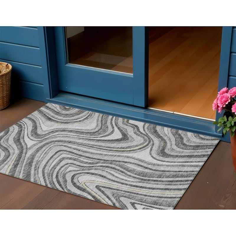 HomeRoots Abstract Transitional Rectangle Outdoor Rug - 3' x 5'