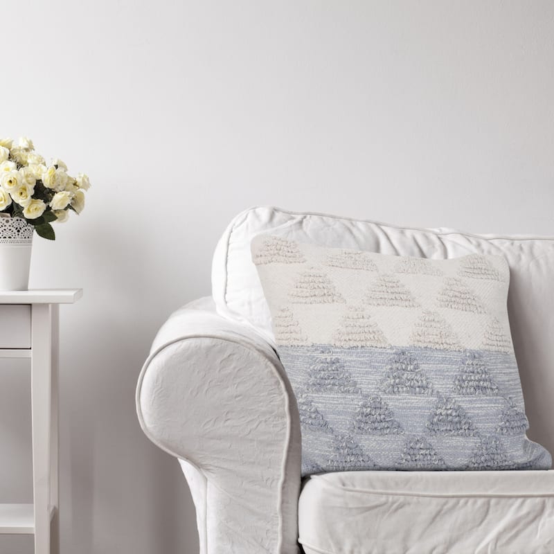 HomeRoots 20" X 20" Heathered Gray And Off-White 100% Cotton Geometric Zippered Pillow