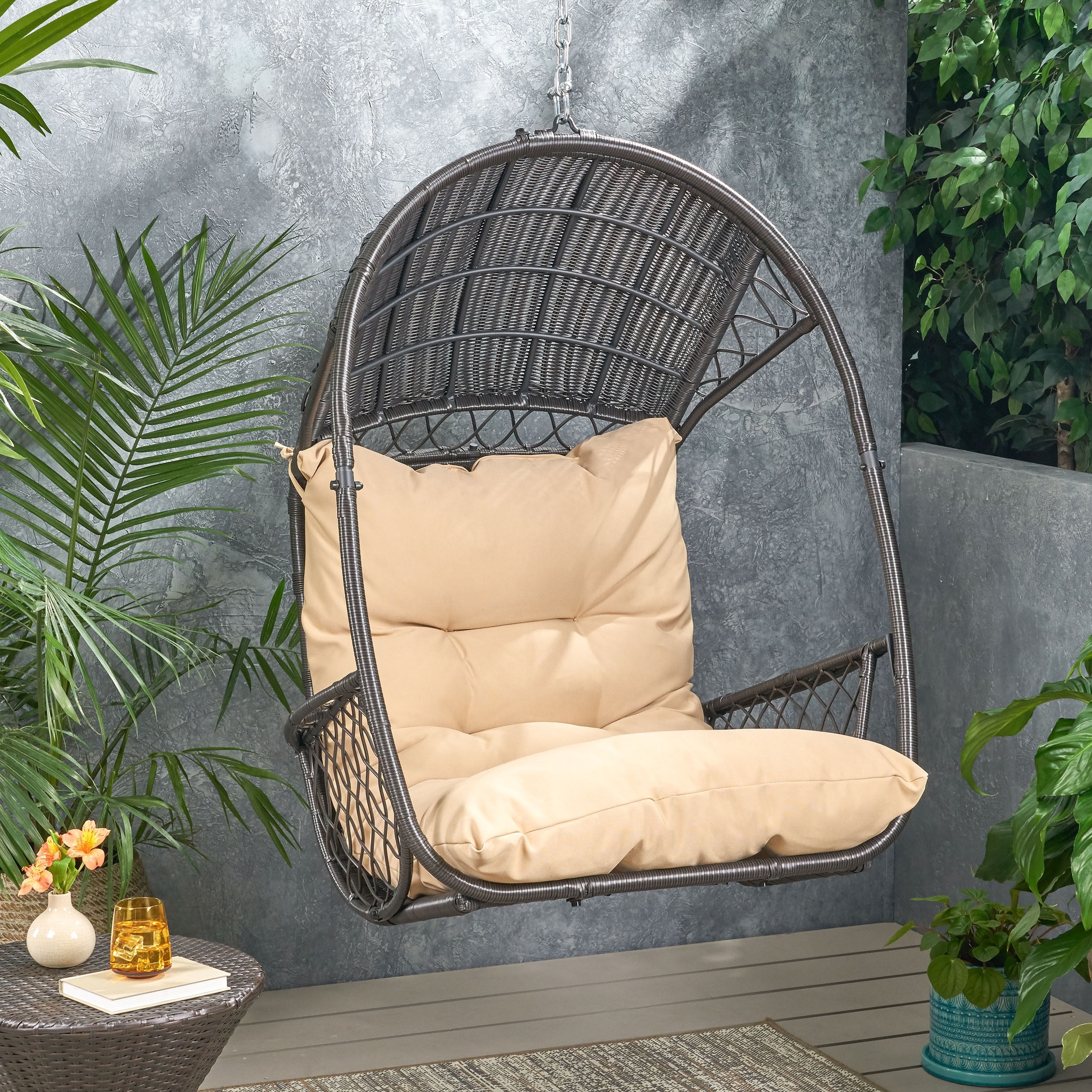 Giant 2025 garden chair