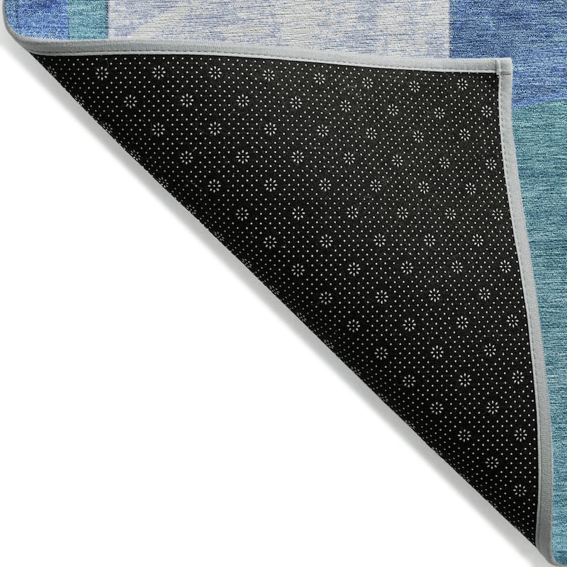 HomeRoots Geometric Modern Rectangle Outdoor Rug