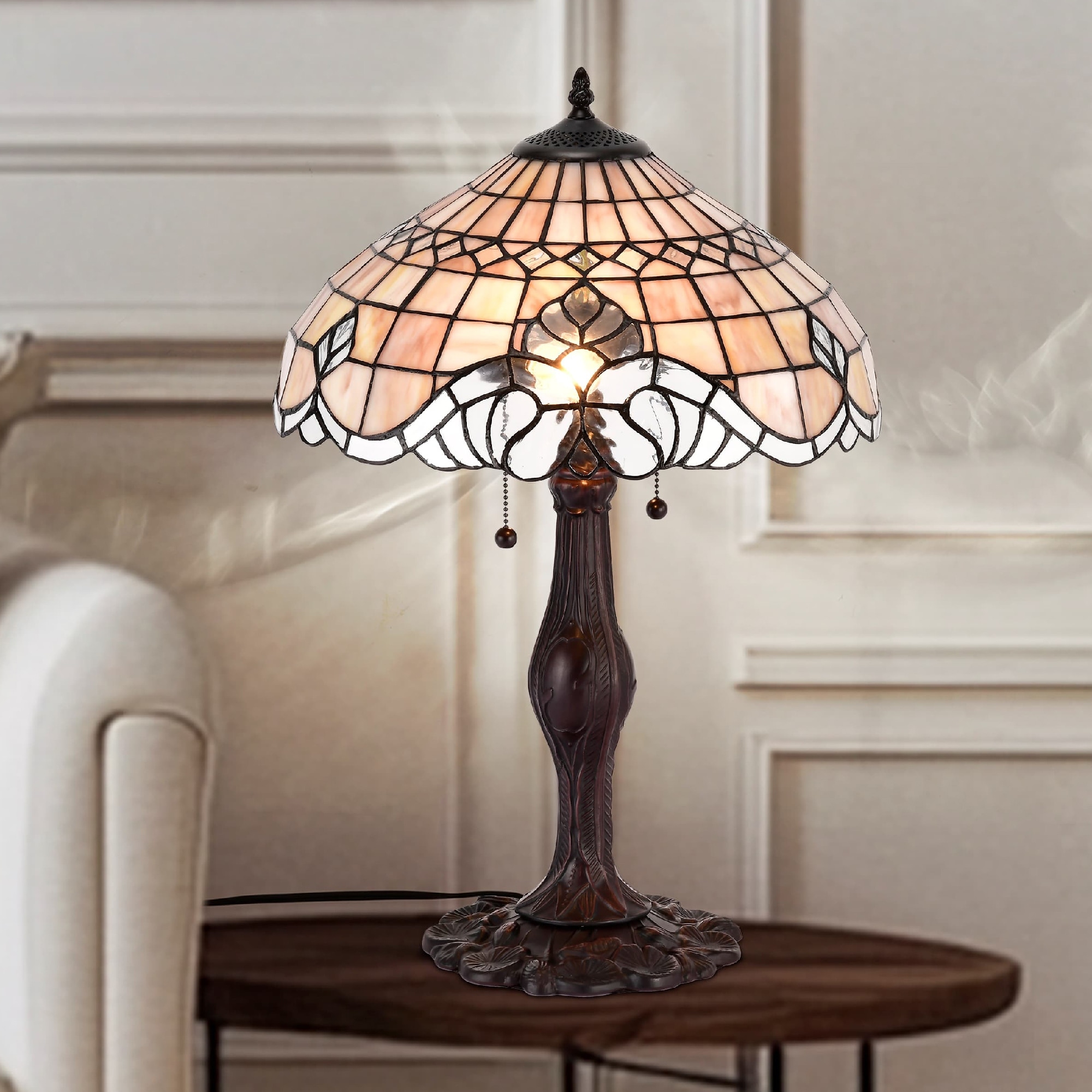 Tiffany Style Pearl White Baroque Table Lamp