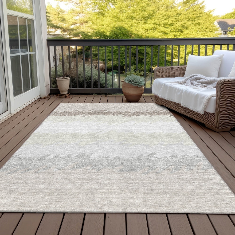 Machine Washable Indoor/ Outdoor Chantille Abstract Ombre Rug