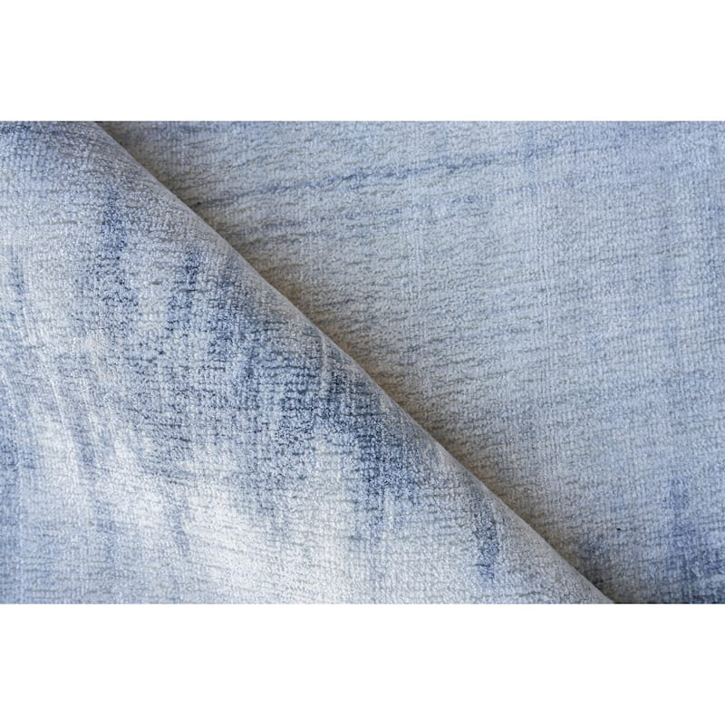 EXQUISITE RUGS Chroma Hand-loomed Wool/Bamboo Silk Light Blue Area Rug.