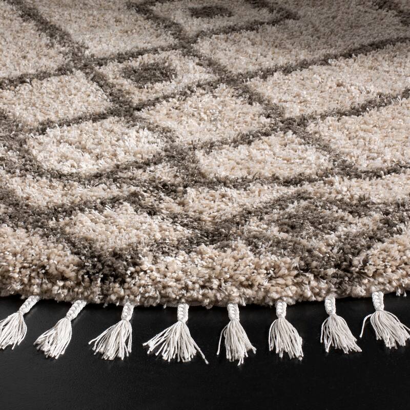 SAFAVIEH Moroccan Fringe Shag Ingeborg 2-inch Thick Rug