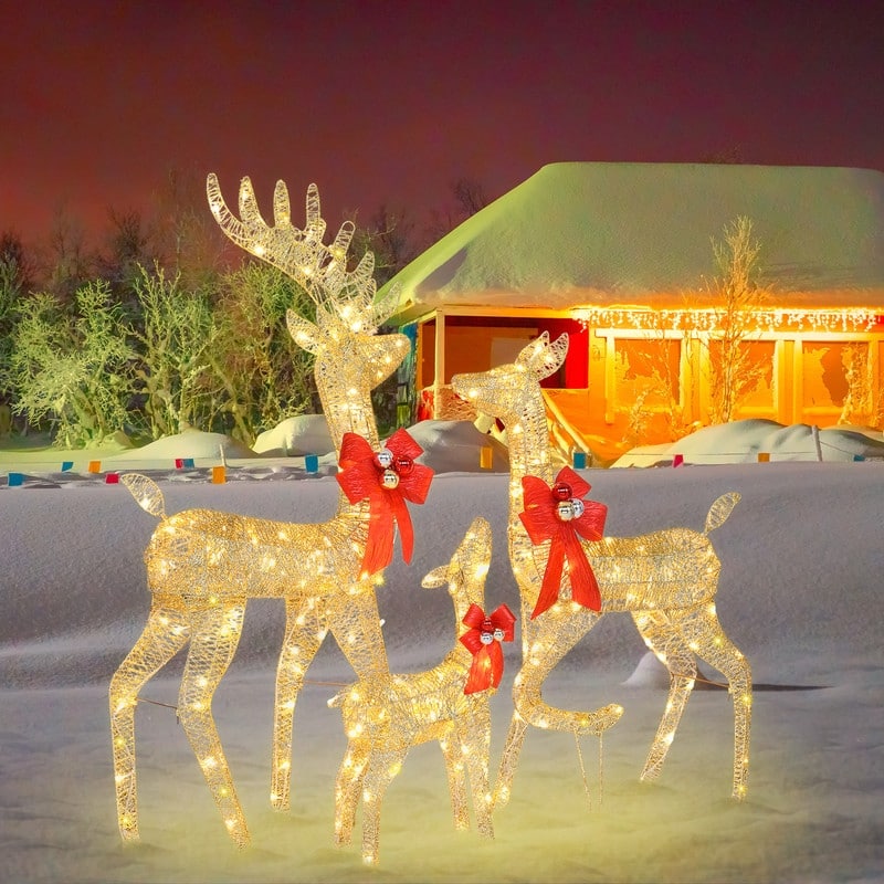 Courtyard Family Elk Decoration