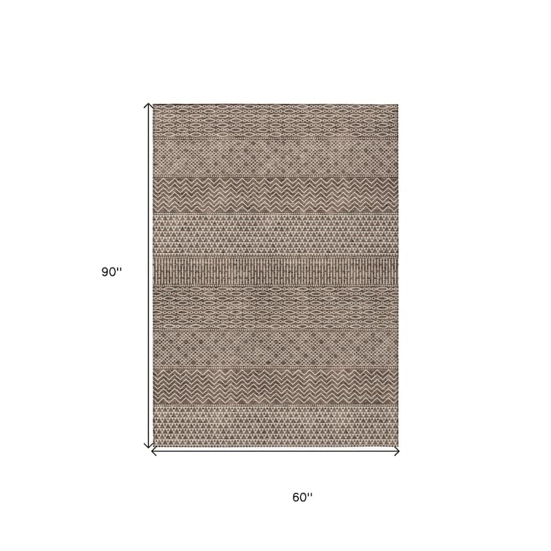 HomeRoots Chevron Modern Rectangle Outdoor Rug