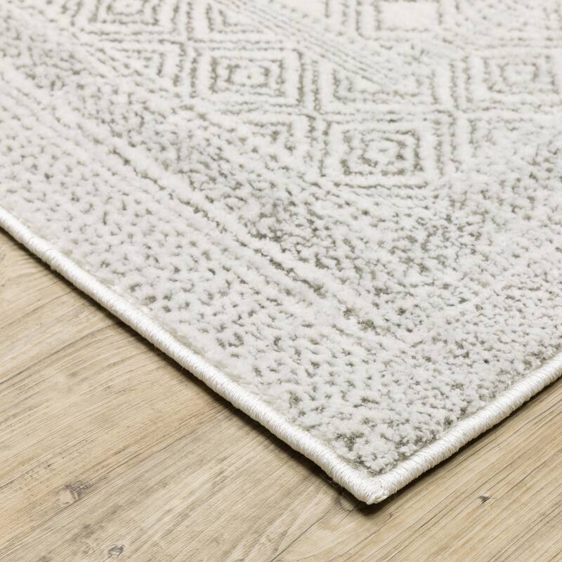 Style Haven Marciana Two-Tone Diamond Panel White/ Grey Power Loom Rug-