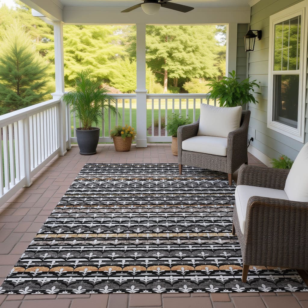 Machine Washable Indoor/ Outdoor Stripe Bramlage Chantille Rug