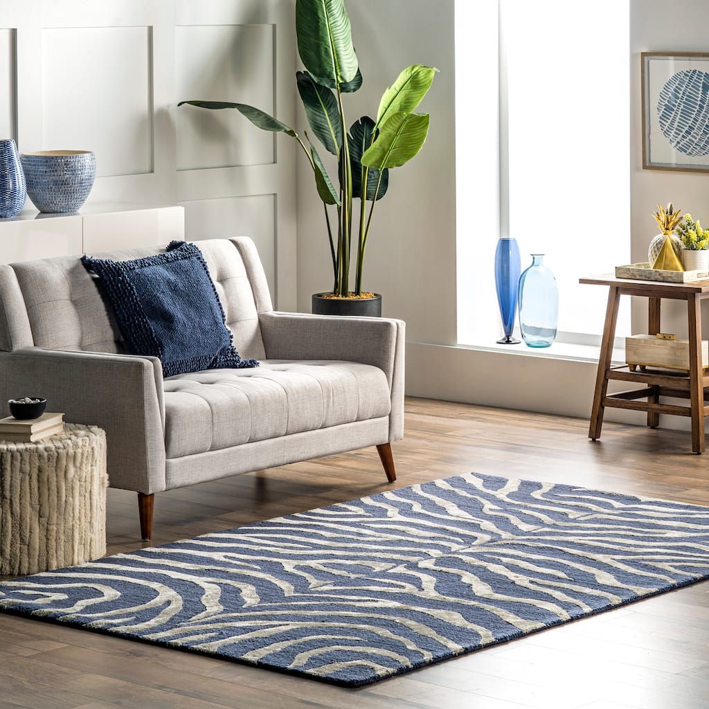 Nuloom Hand Tufted Plush Zebra Area Rug