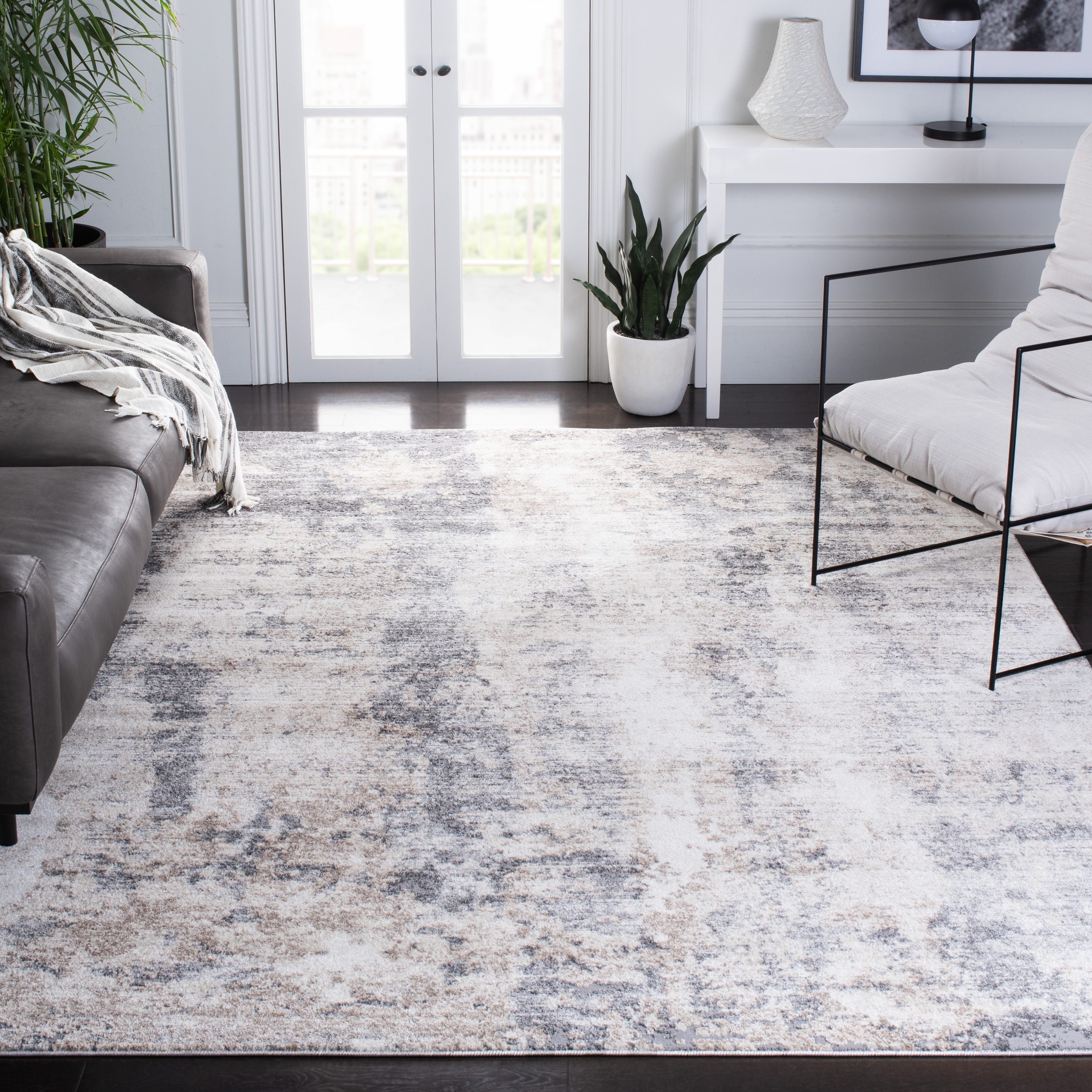 SAFAVIEH Aston Holta Modern Abstract Rug