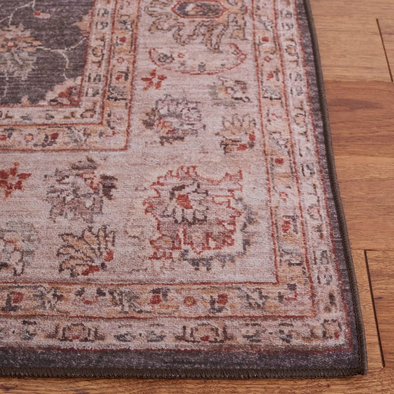 SAFAVIEH Tucson Machine Washable Slip Resistant Lissie Oriental Rug