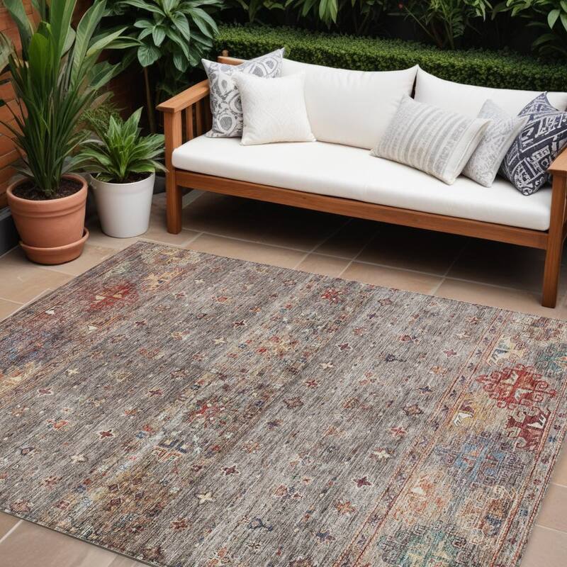 HomeRoots Floral Transitional Rectangle Outdoor Rug - 10' X 14'