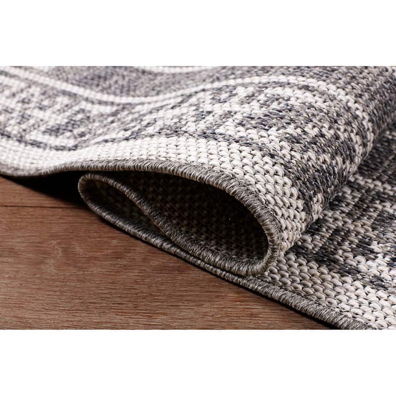Terra by Obeetee Pavilion Tribal Rug