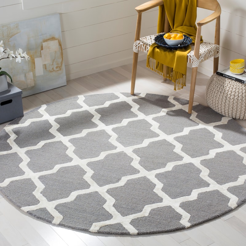 SAFAVIEH Handmade Cambridge Zavastiea Modern Wool Rug - 6' Round - Grey/Ivory