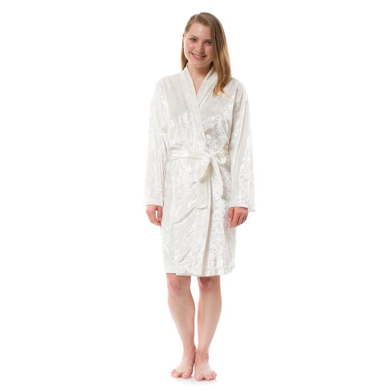 Leisureland Women's Luxurious Velvet Bathrobe - White