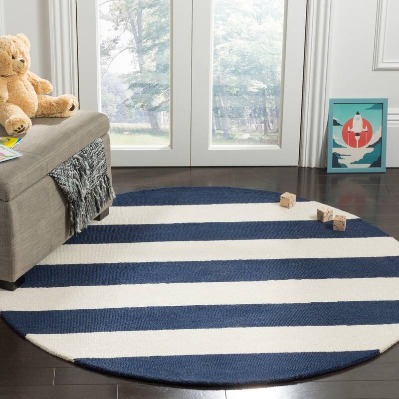 SAFAVIEH Handmade Kids Destiney Stripe Wool Rug - 5' Round - Navy/Ivory