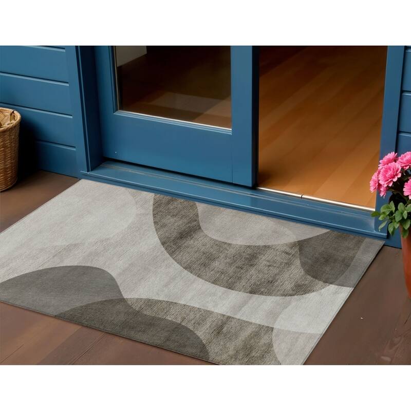 HomeRoots Abstract Transitional Rectangle Outdoor Rug - 3' x 5'