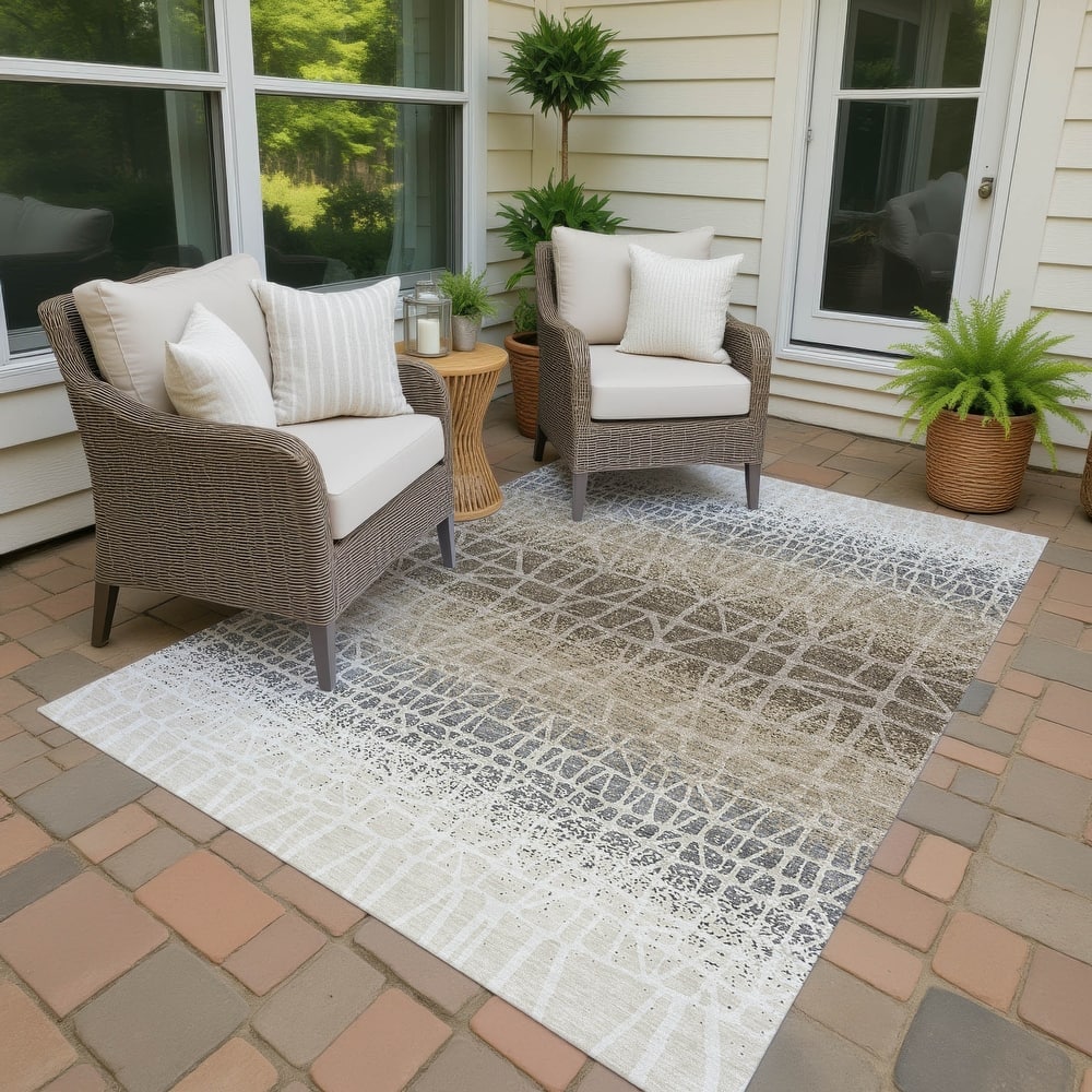 Machine Washable Indoor/ Outdoor Boho Global Chantille Rug