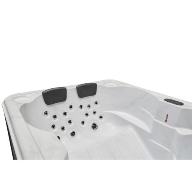 Luxury Spas Regal 4-Person Spa