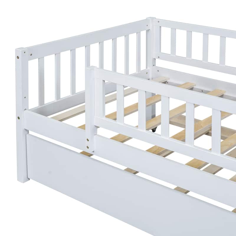 Wood Daybed with Trundle and Fence Guardrails