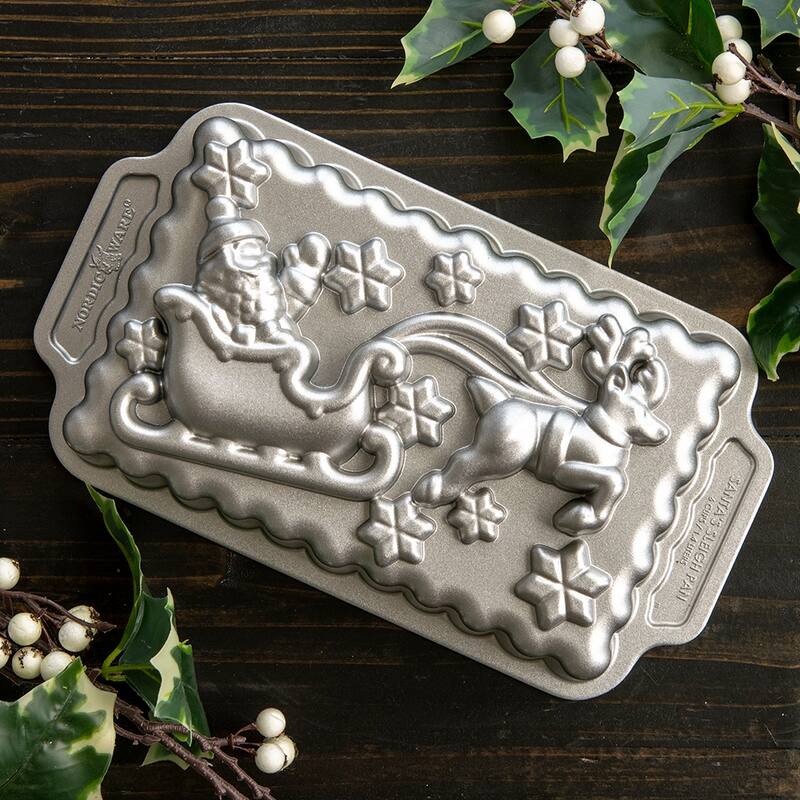 Nordic Ware Santa's Sleigh Loaf Pan