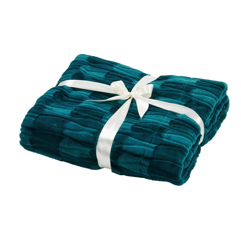 Home Soft Things Leaf Pattern FauxFur Throw Cozy Textured Blanket