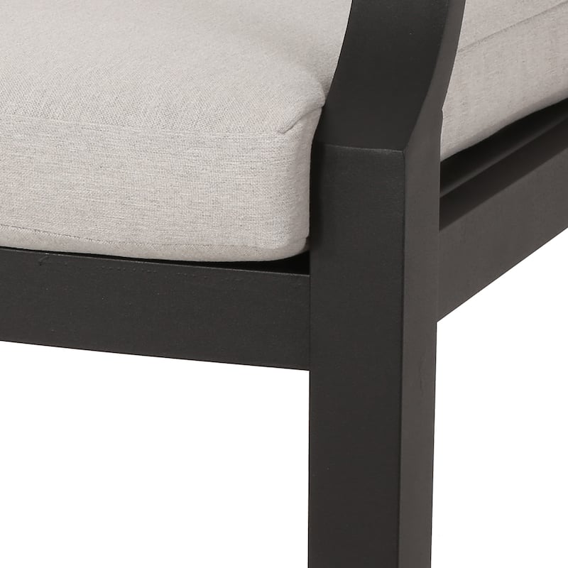 Stylish and Comfortable Outdoor Dining Chairs