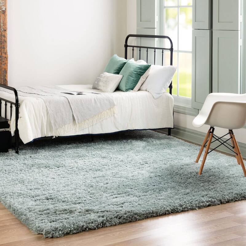 Shag Arum Shag Collection Area Rug